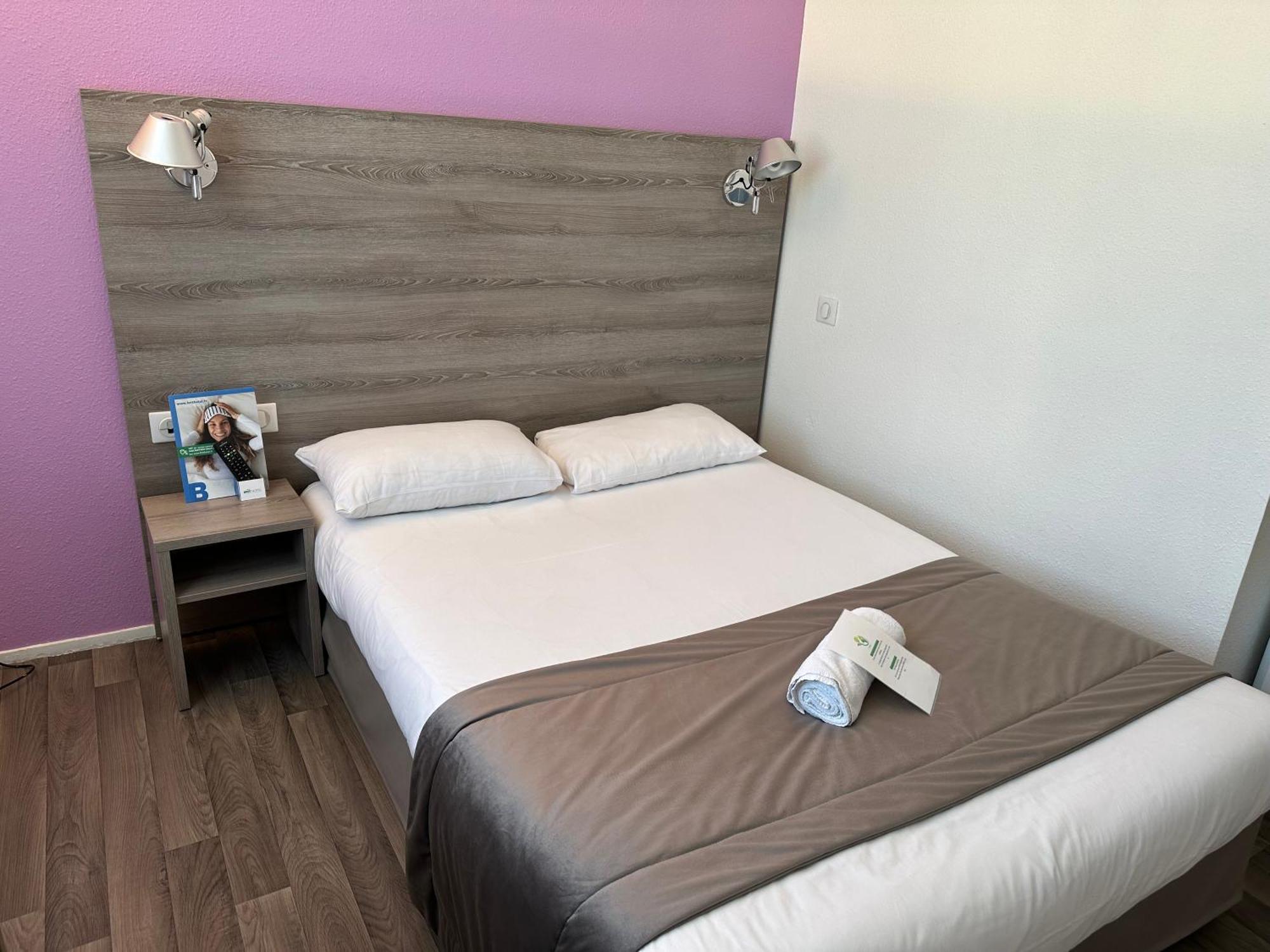 Brit Hotel Confort Nevers Centre Gare ภายนอก รูปภาพ