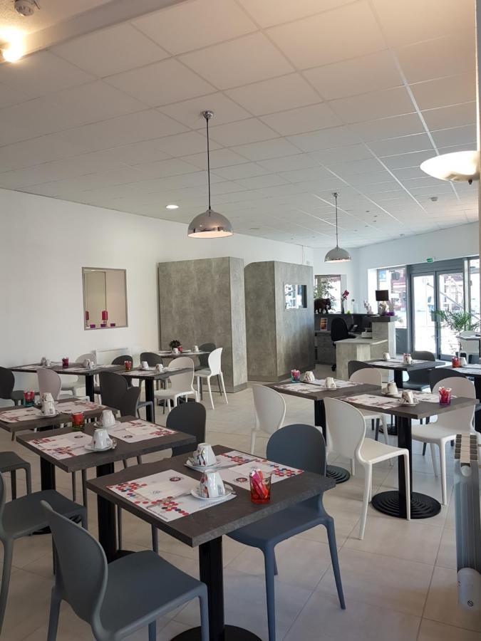Brit Hotel Confort Nevers Centre Gare ภายนอก รูปภาพ